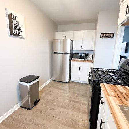 The Gateway: Entire Apartment 7 Mins From Airport クリーブランド エクステリア 写真